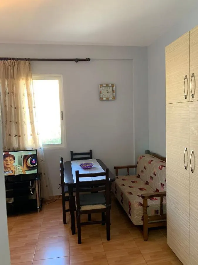 Gazi'S Apartament For Rent Golem  Apartment
