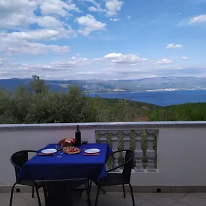 apartmani-danica-vrbnik.primorje-gorskikotar.com/