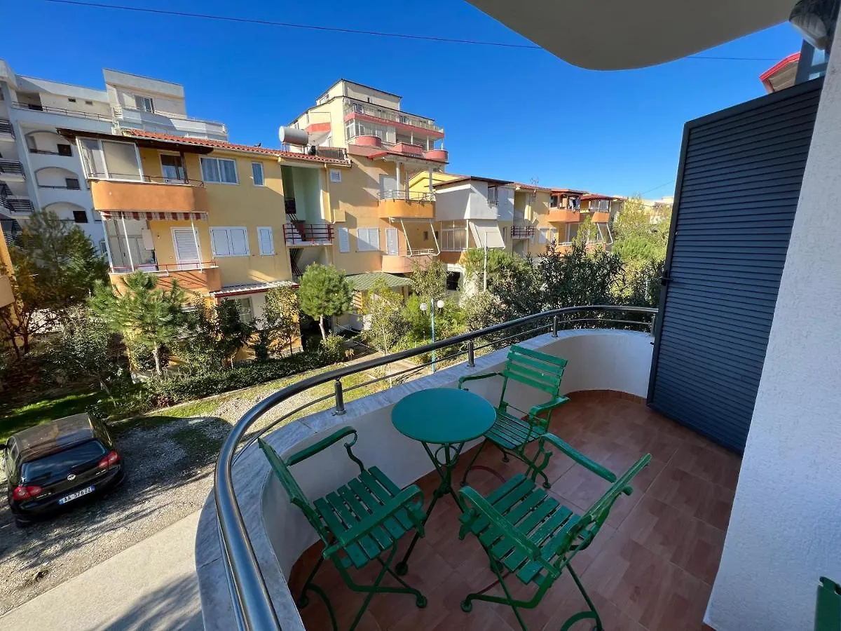 Gazi'S Apartament For Rent Golem